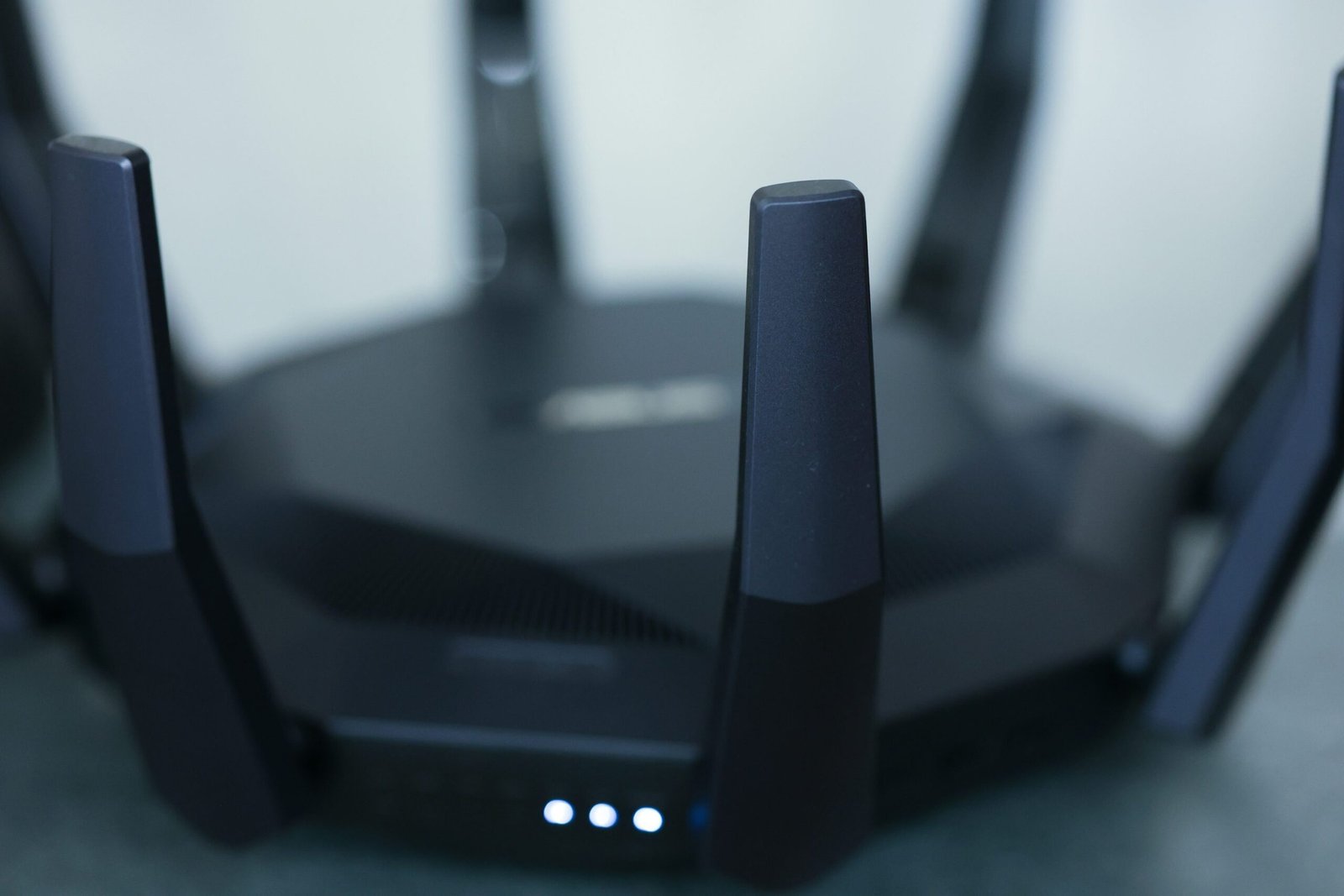 Wi-Fi router for wireless network troubleshooting